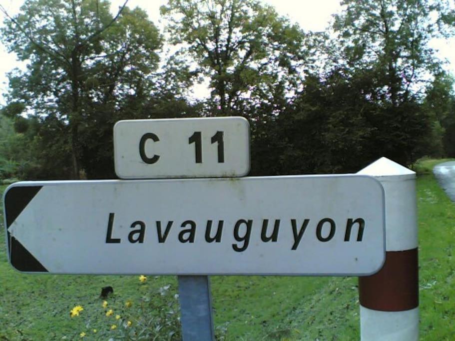 Cottage By The Chateau With Pool In National Parc Les Salles-Lavauguyon Ngoại thất bức ảnh